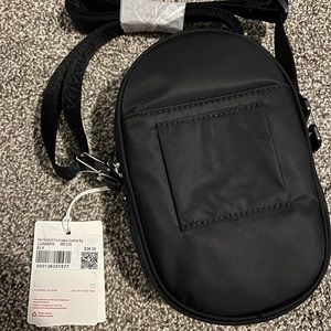 NWT Lululemon Olympic Crossbody Bag